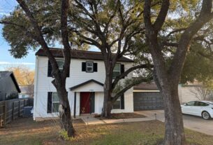 7 Key Signs Your Austin Home Needs Siding Replacement 
