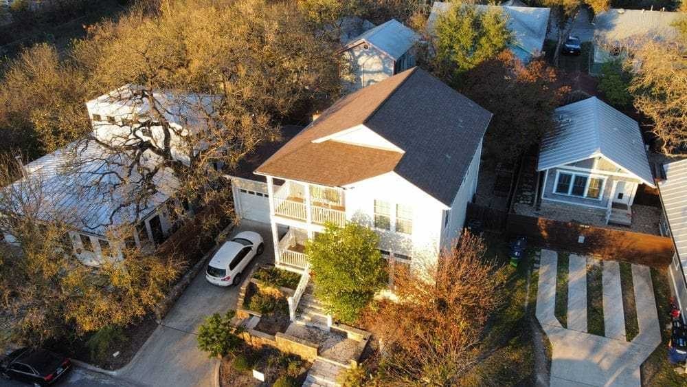asphalt roofing contractor
