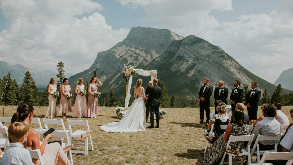 Is a Mountain Lodge Wedding Right for Your Destination Celebration?
